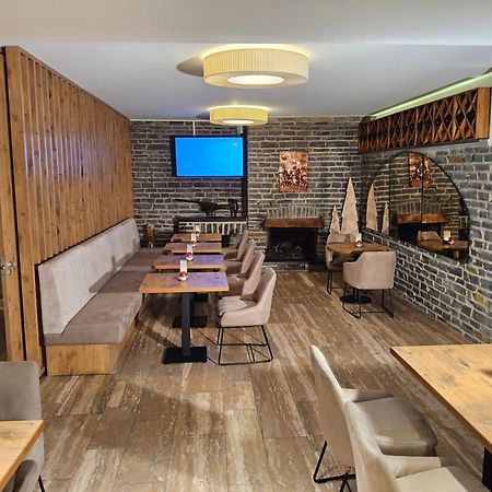 克里斯蒂安娜维恩艺术酒店 贝恩卡斯特尔-屈斯 外观 照片